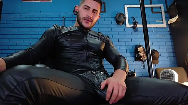TheIan26 élő XXX-chatje