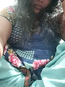 Hot_indian_Milf's Live XXX Chat