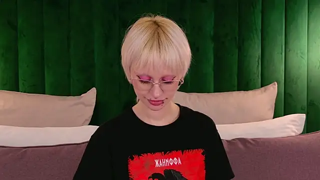 LauraDiazzのライブXXXチャット