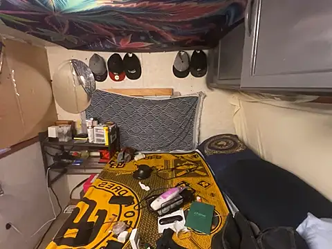 OmarSalasxh33's Webcam Show
