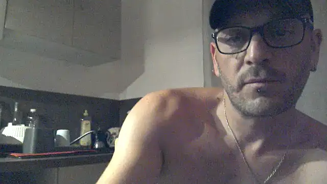 Rynayx's Live XXX Chat
