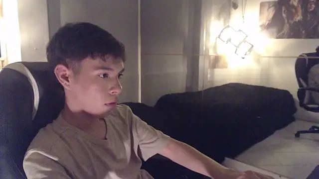Chat XXX Live ash_ka