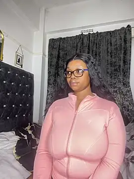Queen_Tee23's Live XXX Chat