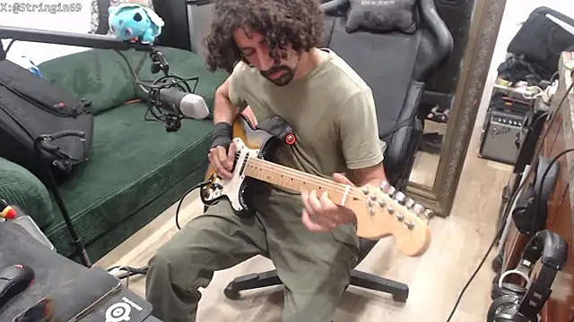 Stringin69 লাইভ XXX চ্যাট