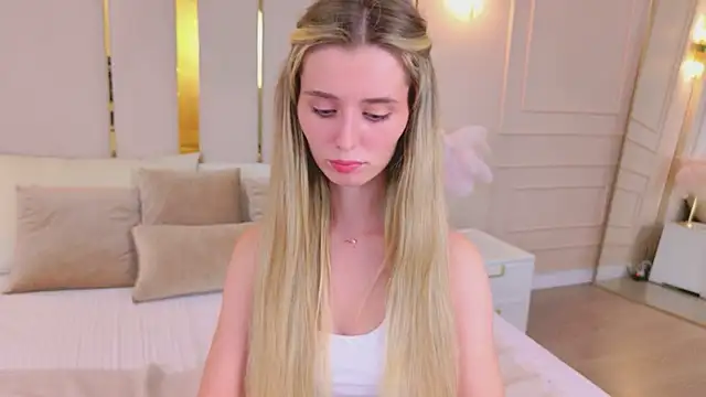 MarybethSnow Chat XXX live