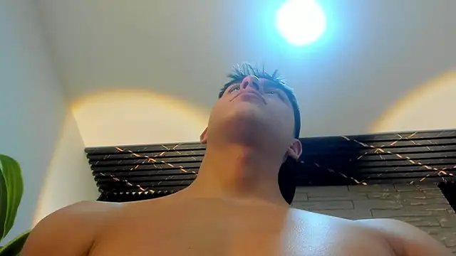 Lander_Cruz 现场XXX聊天