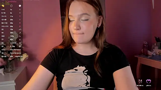 CarolineLovers' Live XXX Chat