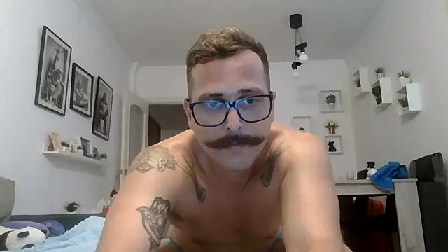 yanick931 live XXX chat
