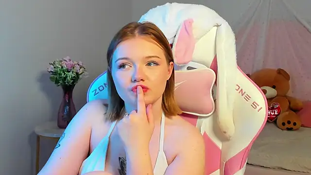 ElinaVale's Live XXX Chat