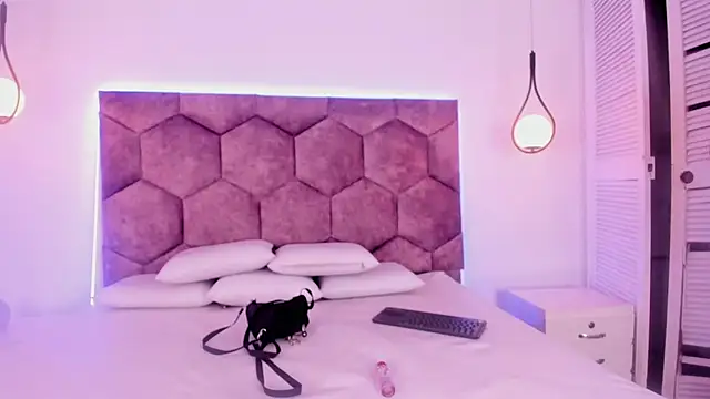 Chat XXX en directo de olivia_jhonsson_
