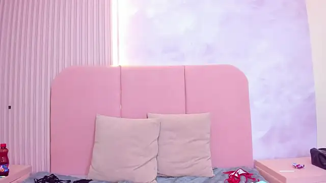 Živý XXX chat ScarletAura26