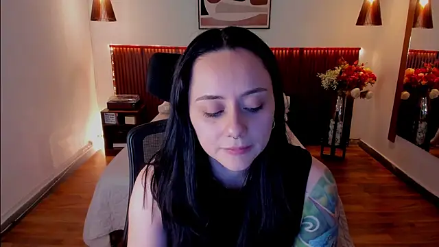 KatherineBond's Live XXX Chat
