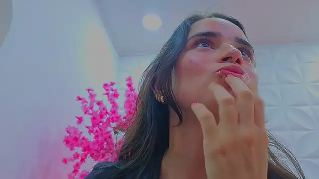 צ'אט XXX בשידור חי של angelica_dymond