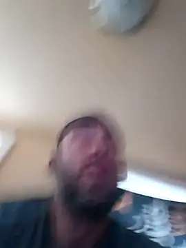 הופעת וובקאם של Brucejuce6669