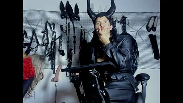 Evil_sammyのライブXXXチャット