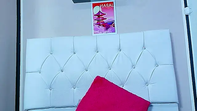 Chat +18 de Rachel_new20 ao vivo