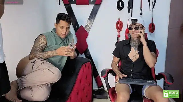 Czat XXX na żywo – EliteBoysLive