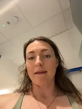 BonnieUKx Live XXX-chat