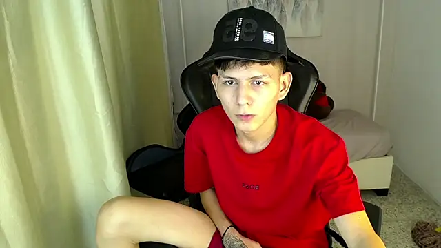 Hot_athletes_'s Live XXX Chat