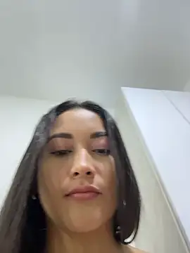 צ'אט XXX בשידור חי של Tatiana123_