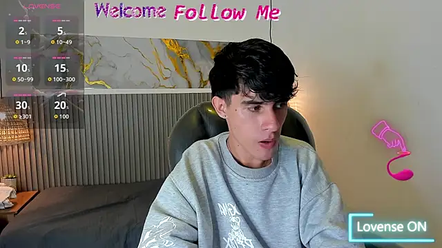 Dyla_n18 élő XXX-chatje