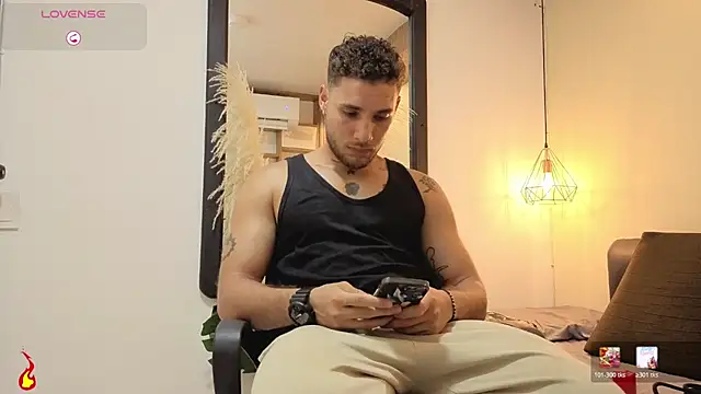Kiing_001 Live XXX-chat