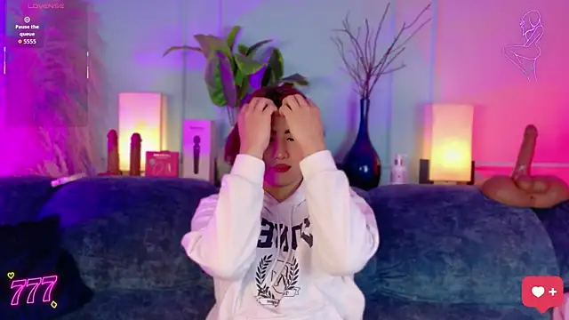 Creamy_AngeloのライブXXXチャット