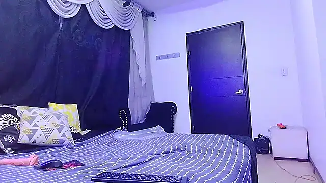 axell_stone_ Adlı Modelin Canlı XXX Sohbeti
