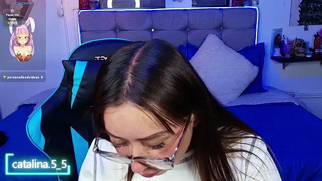Kata_Bigboobs Adlı Modelin Canlı XXX Sohbeti
