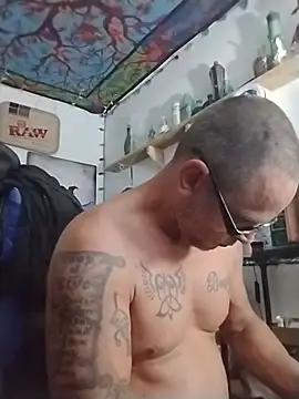 Buffshagswell XXX чат на живо