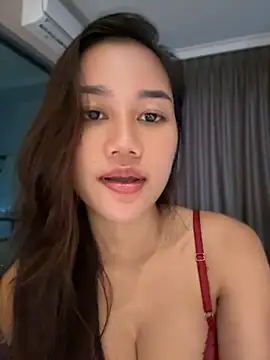 Czat XXX na żywo – SweetThaiGirlfriend