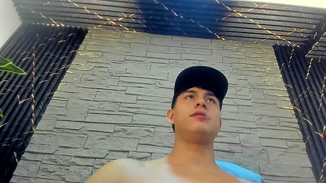 Lander_Cruz élő XXX-chatje
