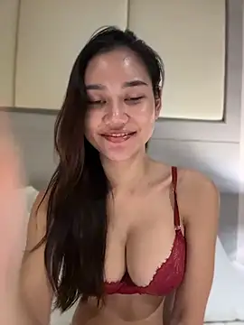 SweetThaiGirlfriendのライブXXXチャット