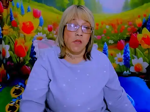 XXX chat uživo modela indianroxy