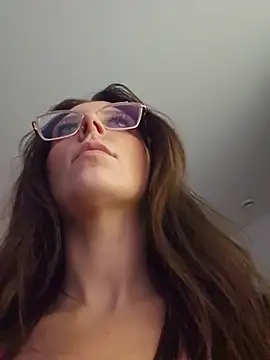 XXX chat uživo modela LilyOrion