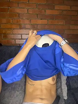 ian_mathias_ XXX чат на живо