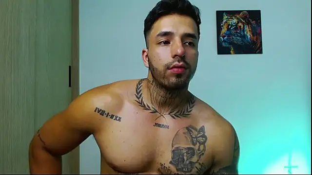 Chat +18 de Jacobb_Phoenix ao vivo