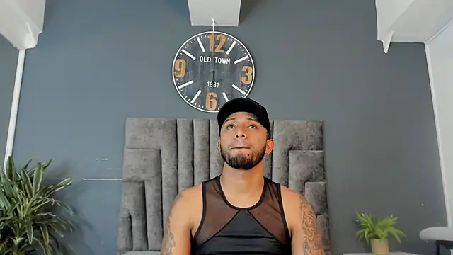 Chat XXX en directo de Robin_Rief