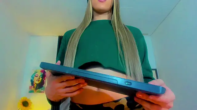 Chat XXX en directo de The_babys_wordl