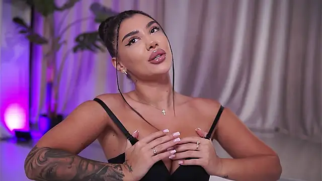 NatyDesiree – Naživo XXX chat