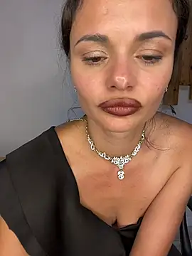 دردشة Julie_Tiff الجنسية المباشرة