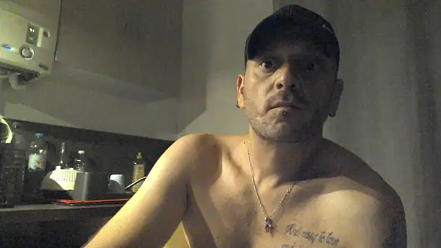 Chat XXX en directo de Rynayx