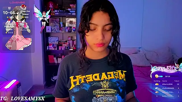 Lovelyamyy Chat XXX in diretta