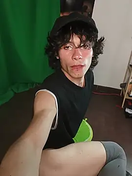 Živý XXX chat LittleTymmy