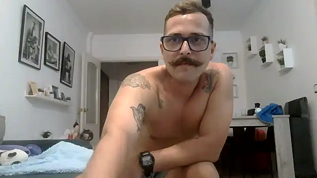 yanick931 Live XXX-Chat