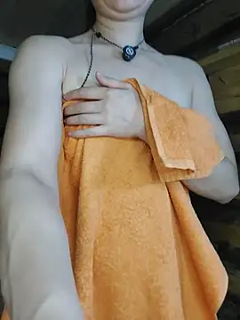 Chatroom XXX en direct de Darina1991