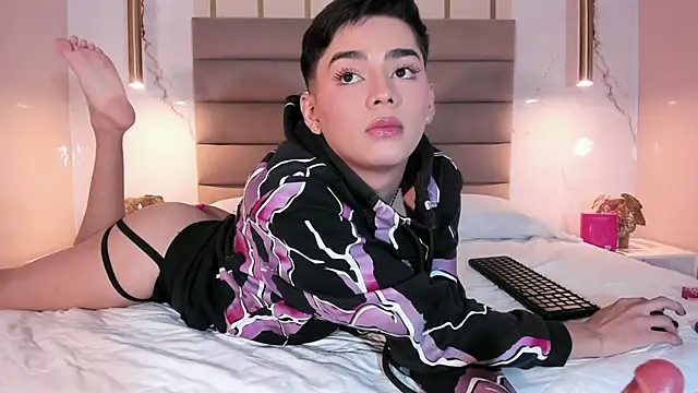 Maxi_littlen Live XXX chat