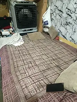 צ'אט XXX בשידור חי של DESHICPL69