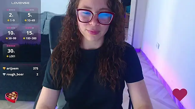 Chat XXX en directo de SharonR1