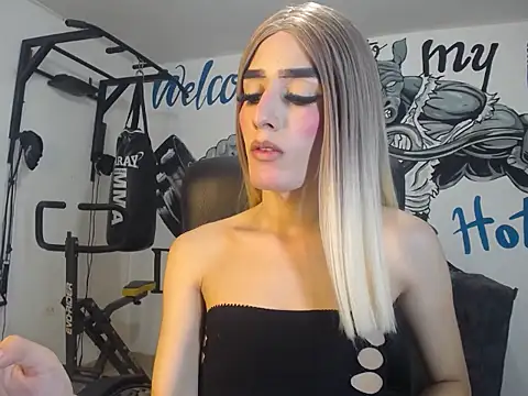  צ'אט XXX בשידור חי של Miranda_bigcock3